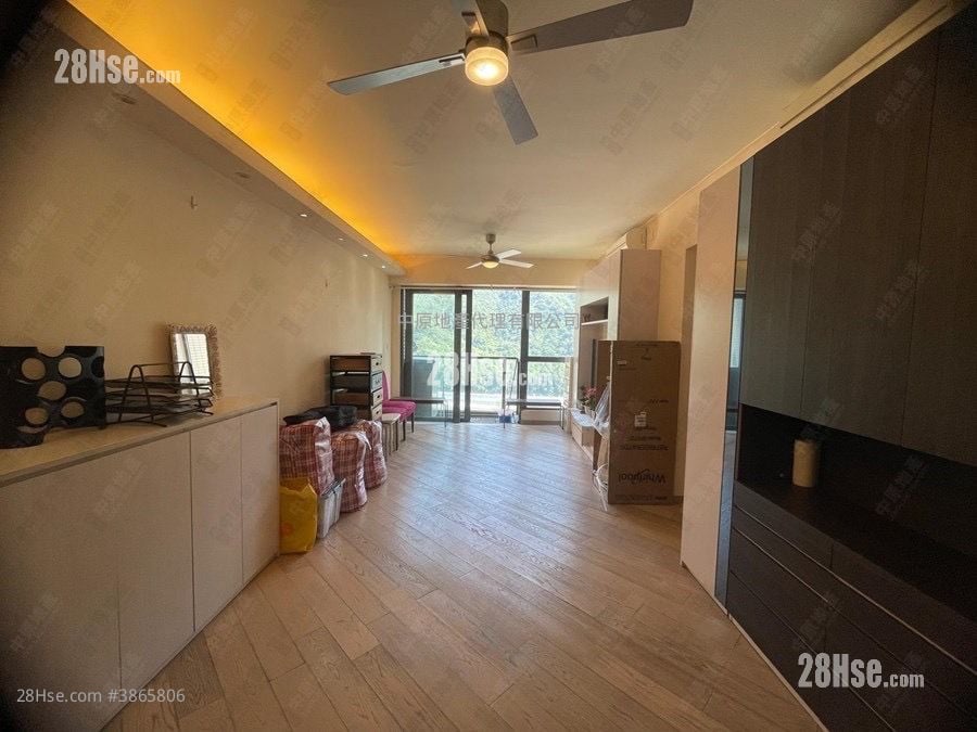 The Visionary Rental 4 Bedrooms , 2 Bathrooms 945 ft²