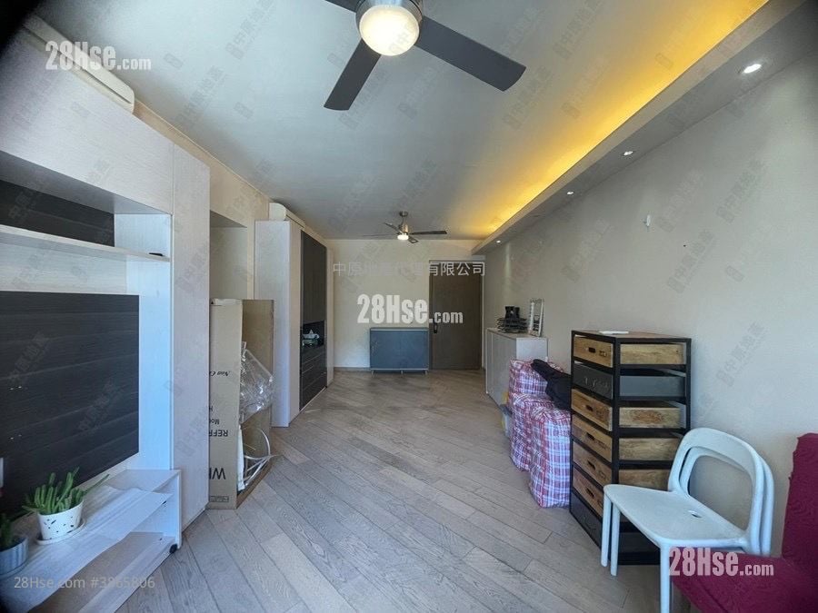 The Visionary Rental 4 Bedrooms , 2 Bathrooms 945 ft²
