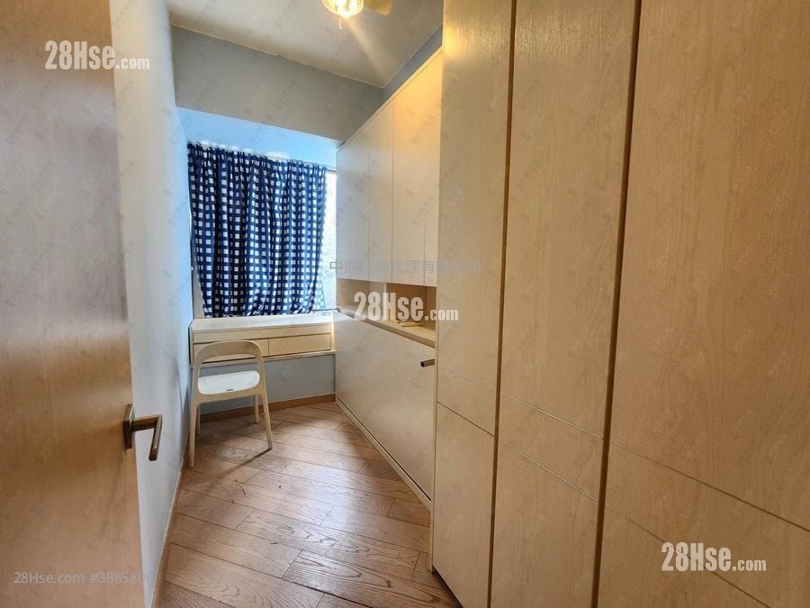 The Visionary Rental 4 Bedrooms , 2 Bathrooms 945 ft²