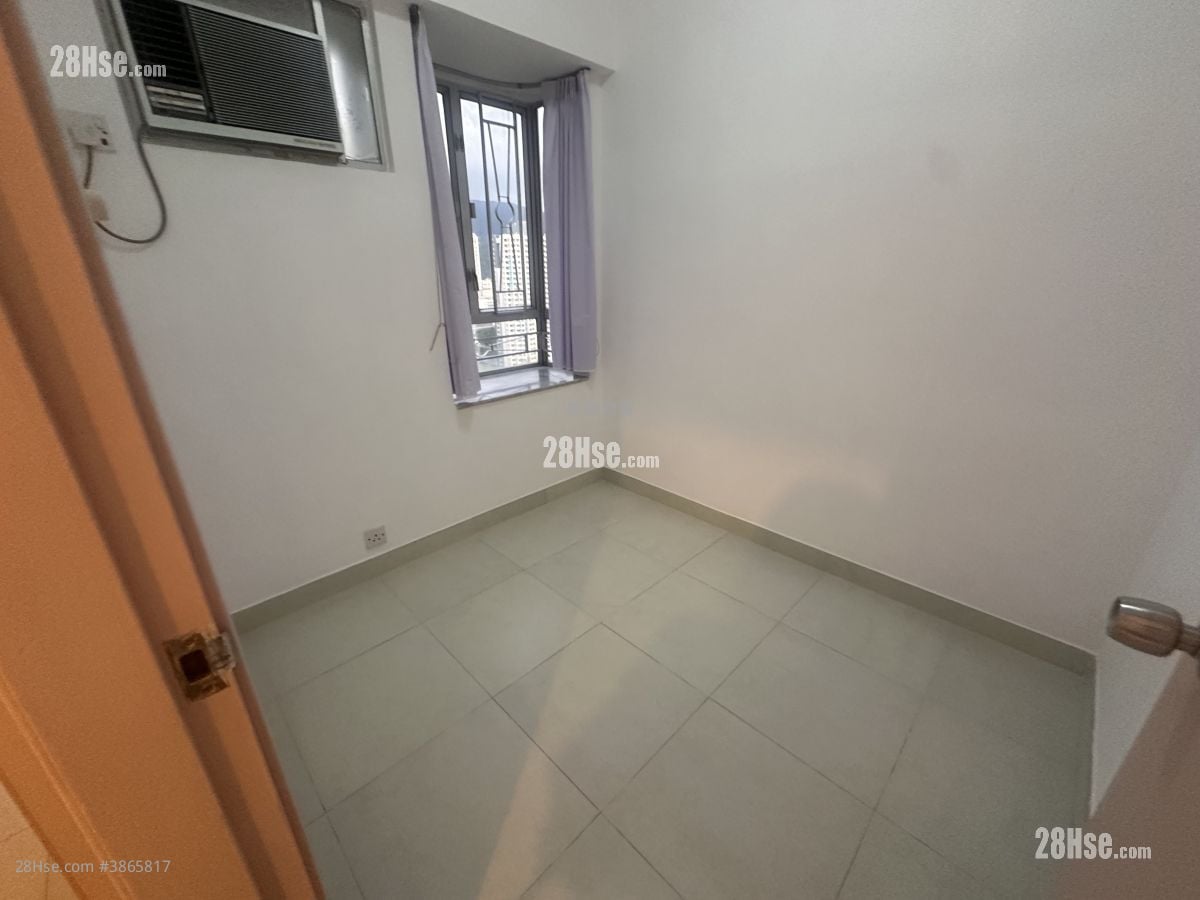 Ravana Garden Rental 394 ft²