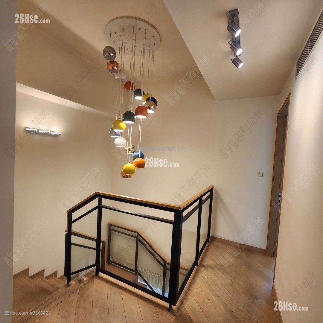 Deauville Sell 4 Bedrooms 2,431 ft²