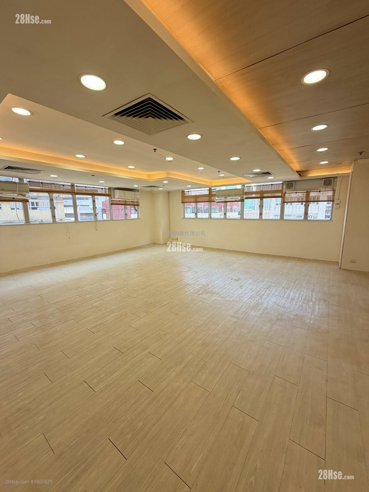 Sun Cheong Industrial Building Rental 1 Bedroom 1,050 ft²