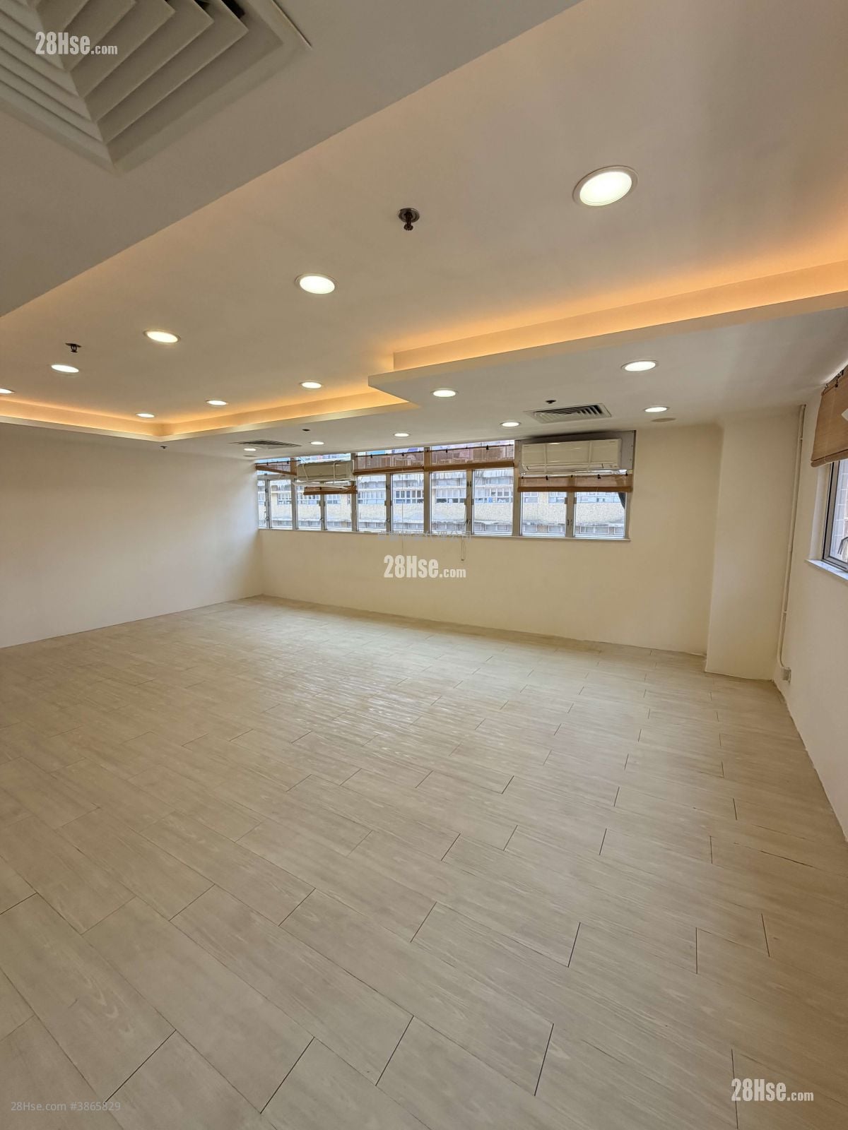 Sun Cheong Industrial Building Rental 1 Bedroom 1,050 ft²