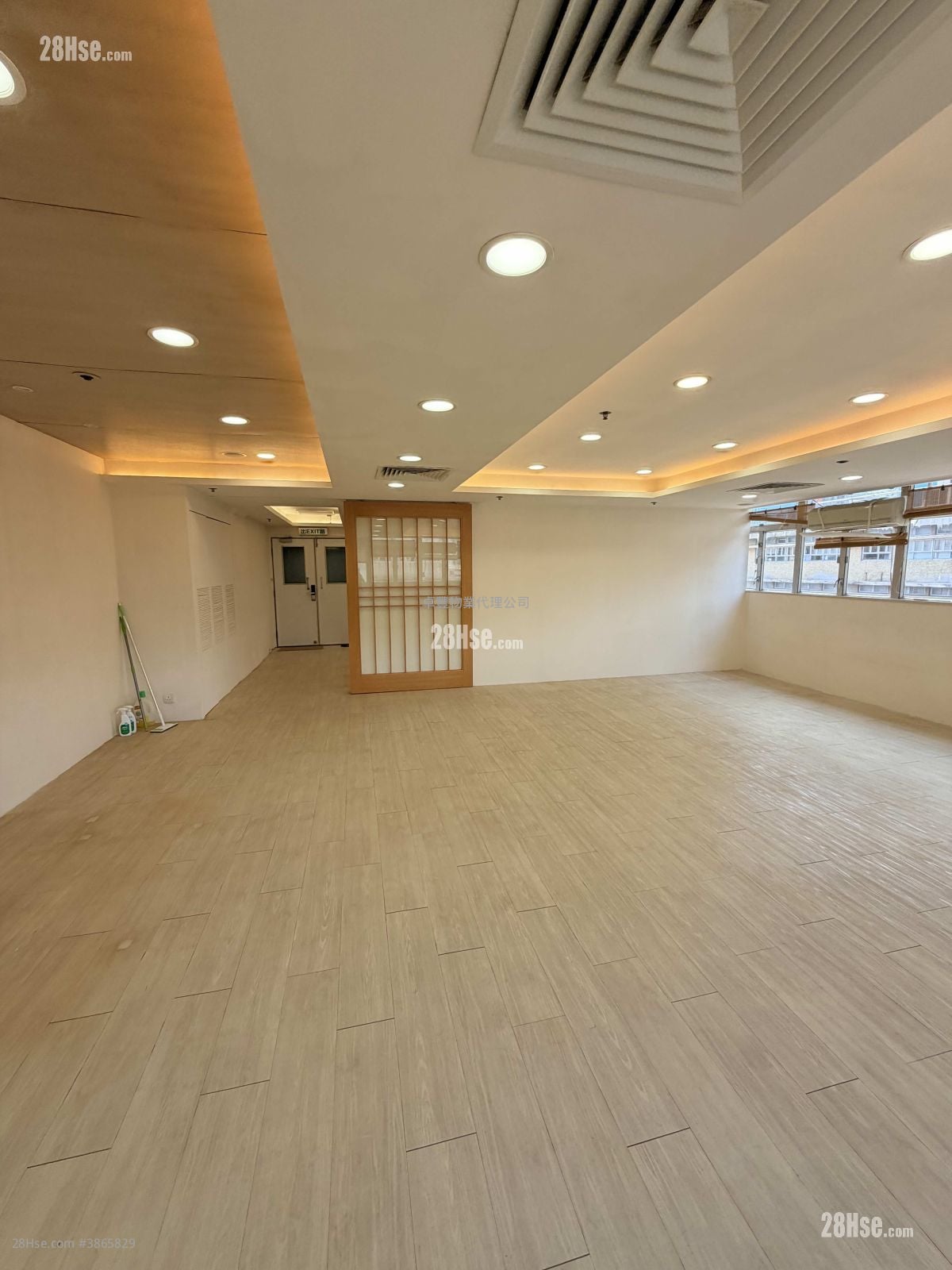 Sun Cheong Industrial Building Rental 1 Bedroom 1,050 ft²