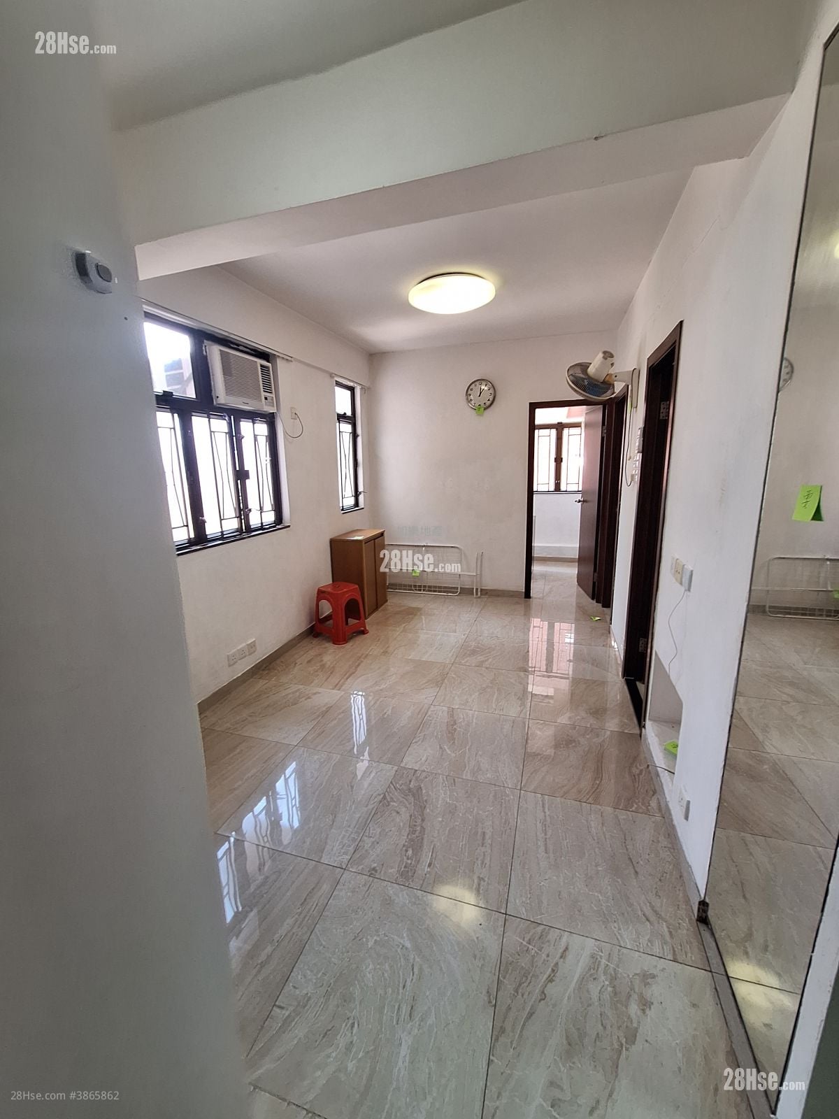 Fok Lin  Building Rental 2 Bedrooms , 1 Bathroom 4,130 ft²