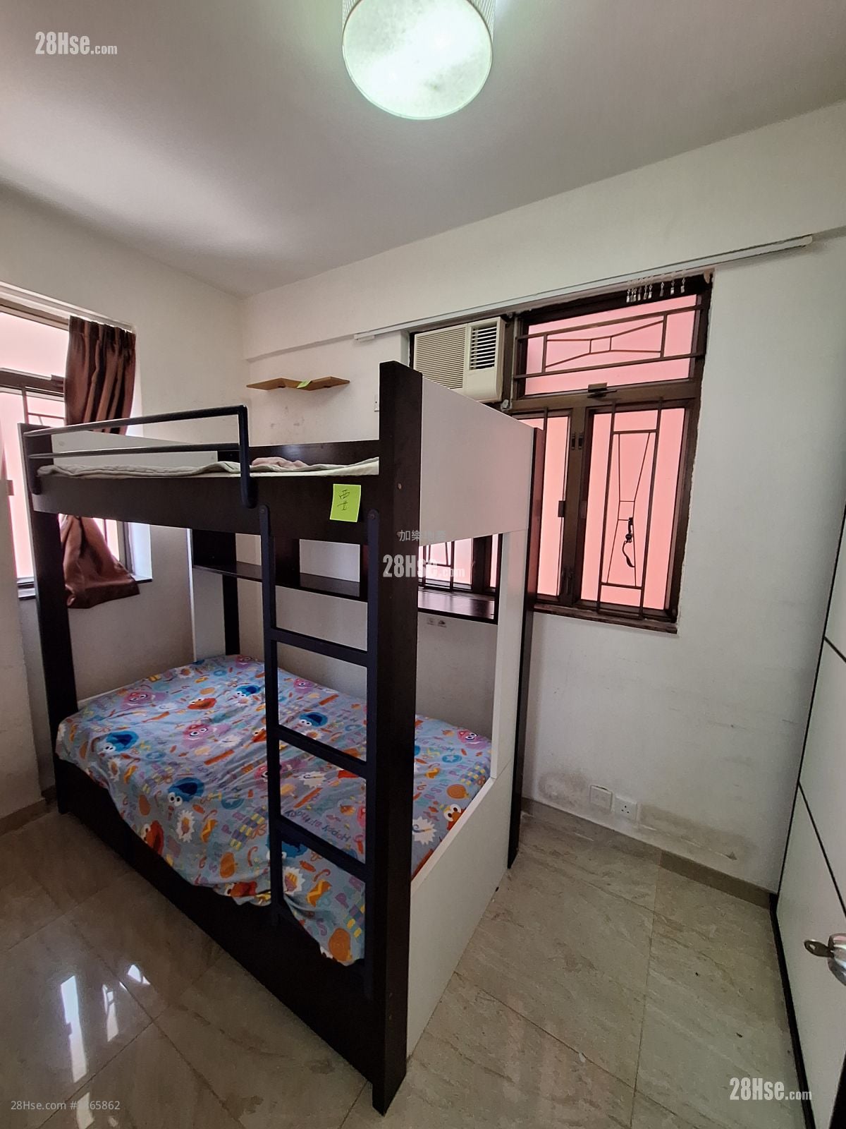 Fok Lin  Building Rental 2 Bedrooms , 1 Bathroom 4,130 ft²