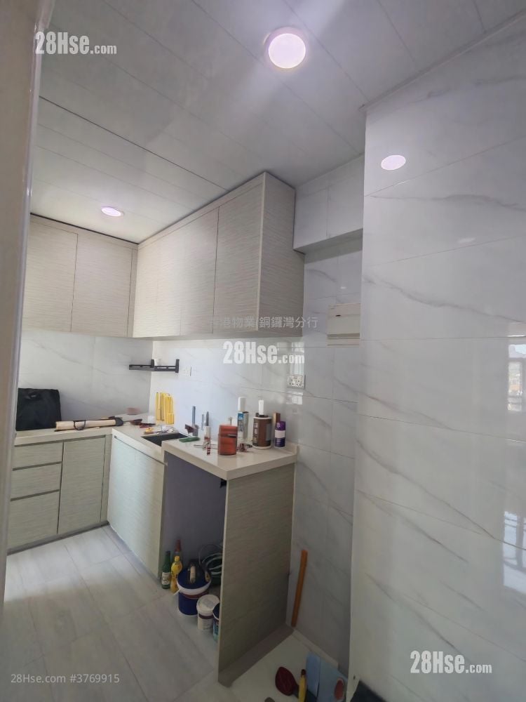 Pearl City Mansion Rental 2 Bedrooms , 1 Bathroom