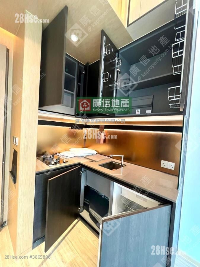 Aquila Square Mile Rental 1 Bedroom , 1 Bathroom 255 ft²