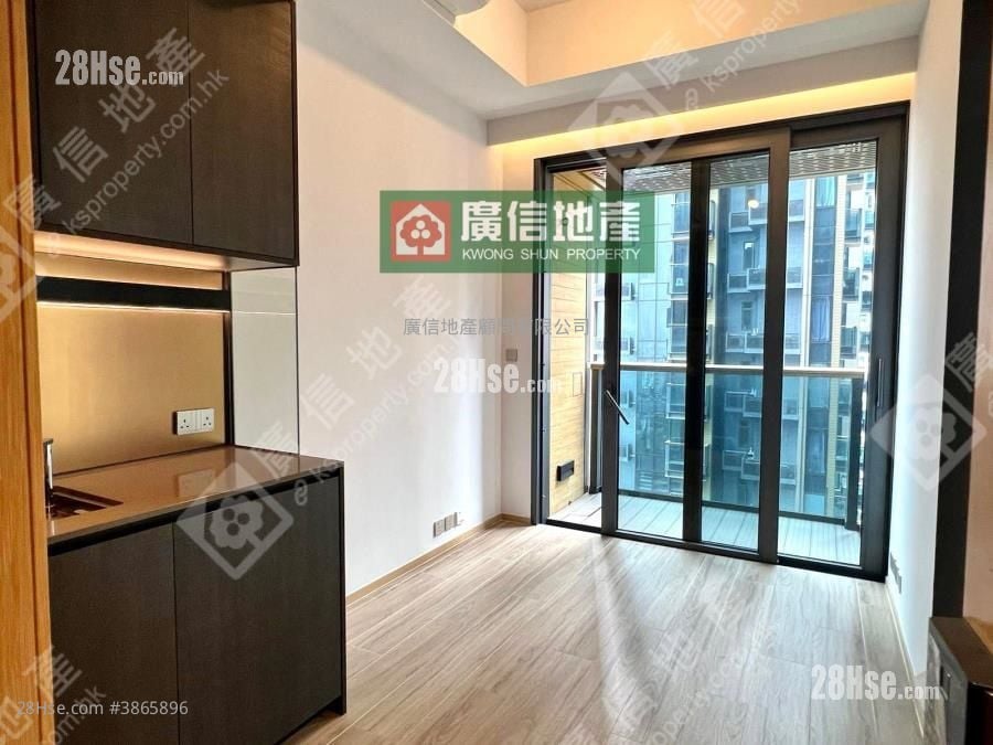 Aquila Square Mile Rental 1 Bedroom , 1 Bathroom 255 ft²