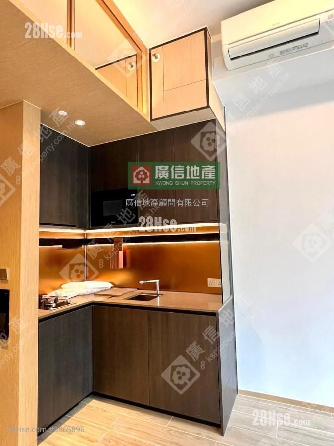 Aquila Square Mile Rental 1 Bedroom , 1 Bathroom 255 ft²