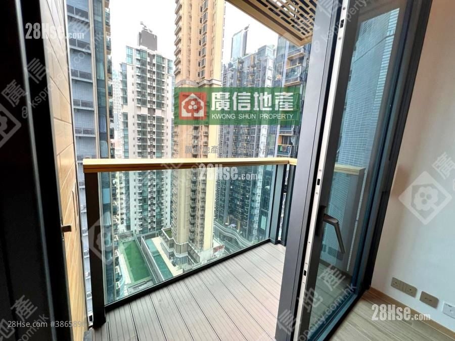 Aquila Square Mile Rental 1 Bedroom , 1 Bathroom 255 ft²