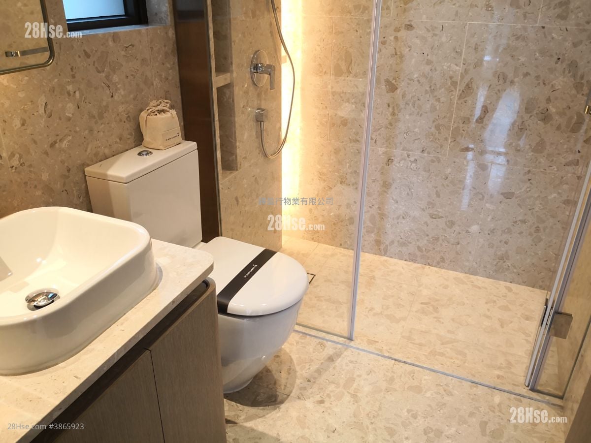Island Garden Rental 3 Bedrooms , 2 Bathrooms 862 ft²