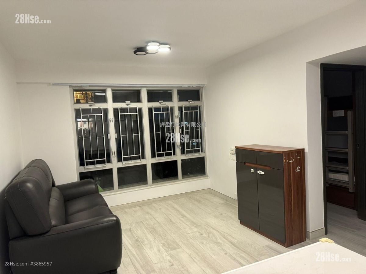 Lei King Wan Rental 2 Bedrooms , 1 Bathroom 539 ft²