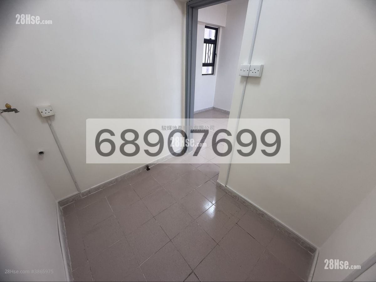 Kam Wah Building Rental 3 Bedrooms , 1 Bathroom