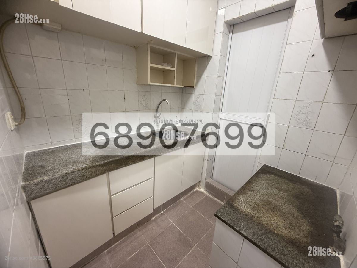 Kam Wah Building Rental 3 Bedrooms , 1 Bathroom