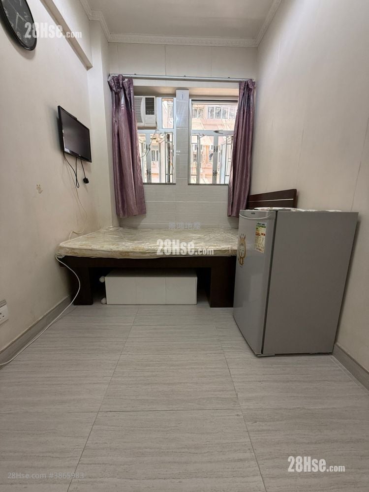 Man Fai Building Rental 1 Bathroom 160 ft²