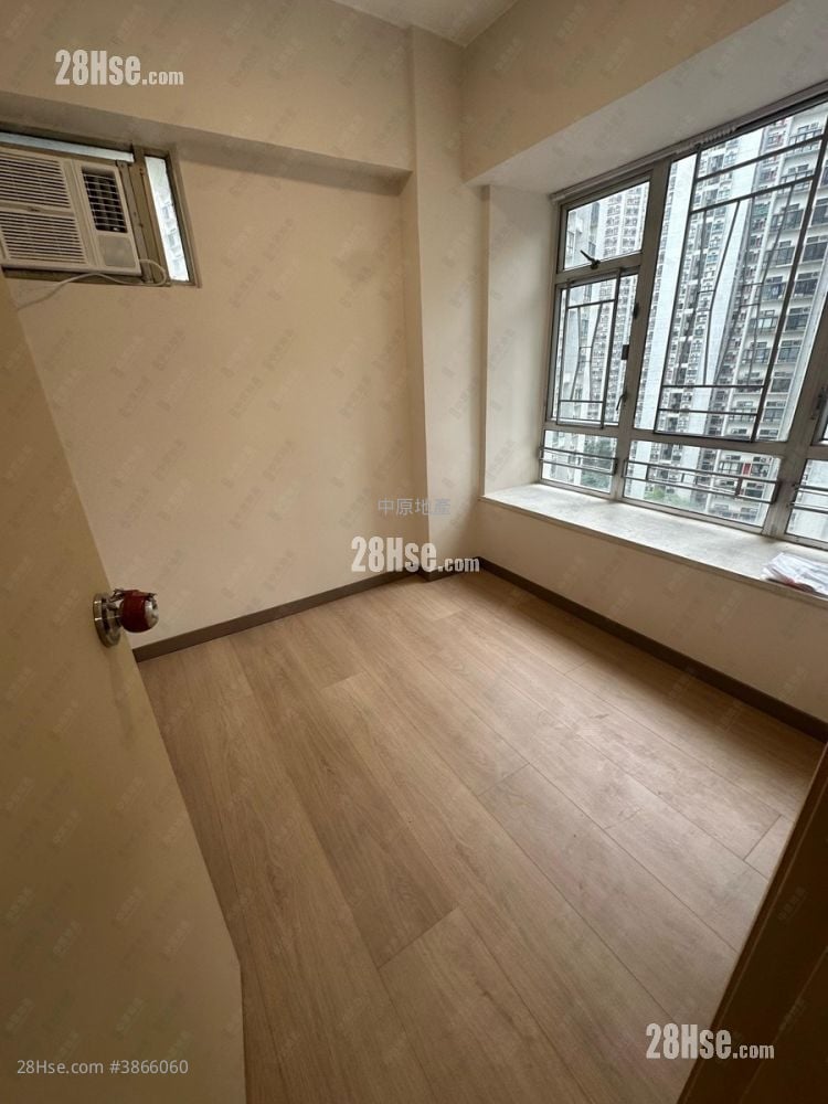 Greenland Garden Sell 2 Bedrooms , 1 Bathroom 330 ft²