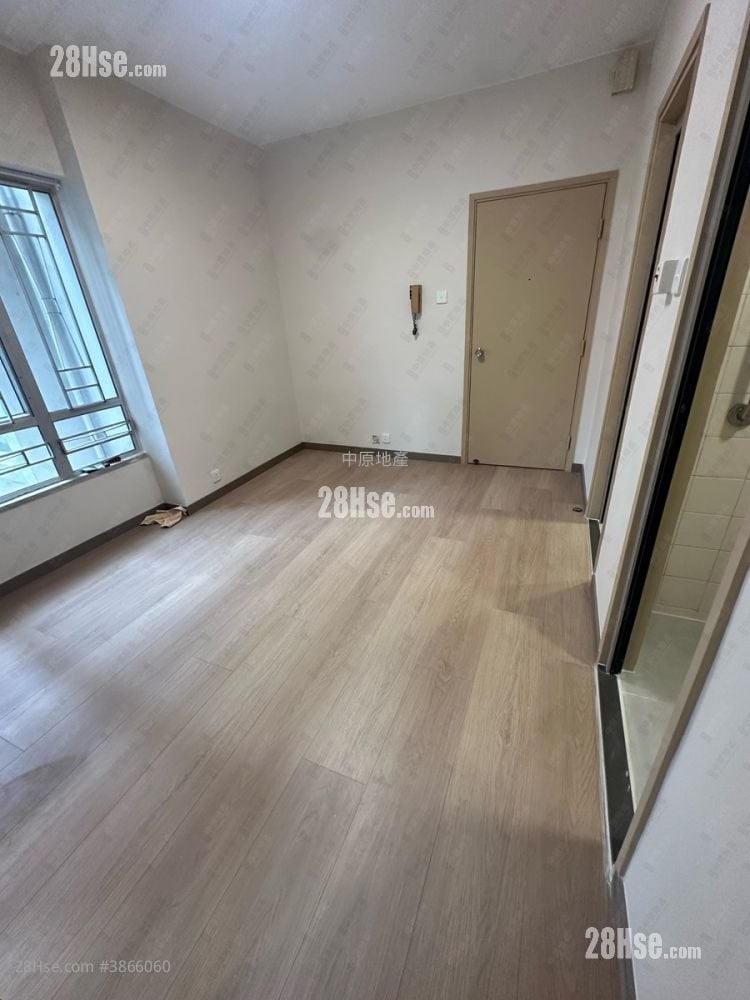 Greenland Garden Sell 2 Bedrooms , 1 Bathroom 330 ft²