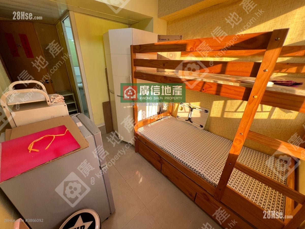 源发大厦 售盘 4 房 , 4 浴室 540 平方尺