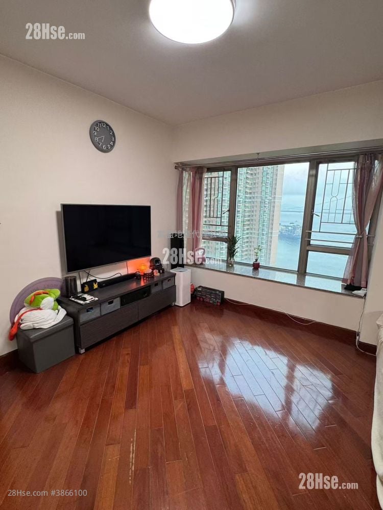 Bellagio Sell 4 Bedrooms , 3 Bathrooms 755 ft²