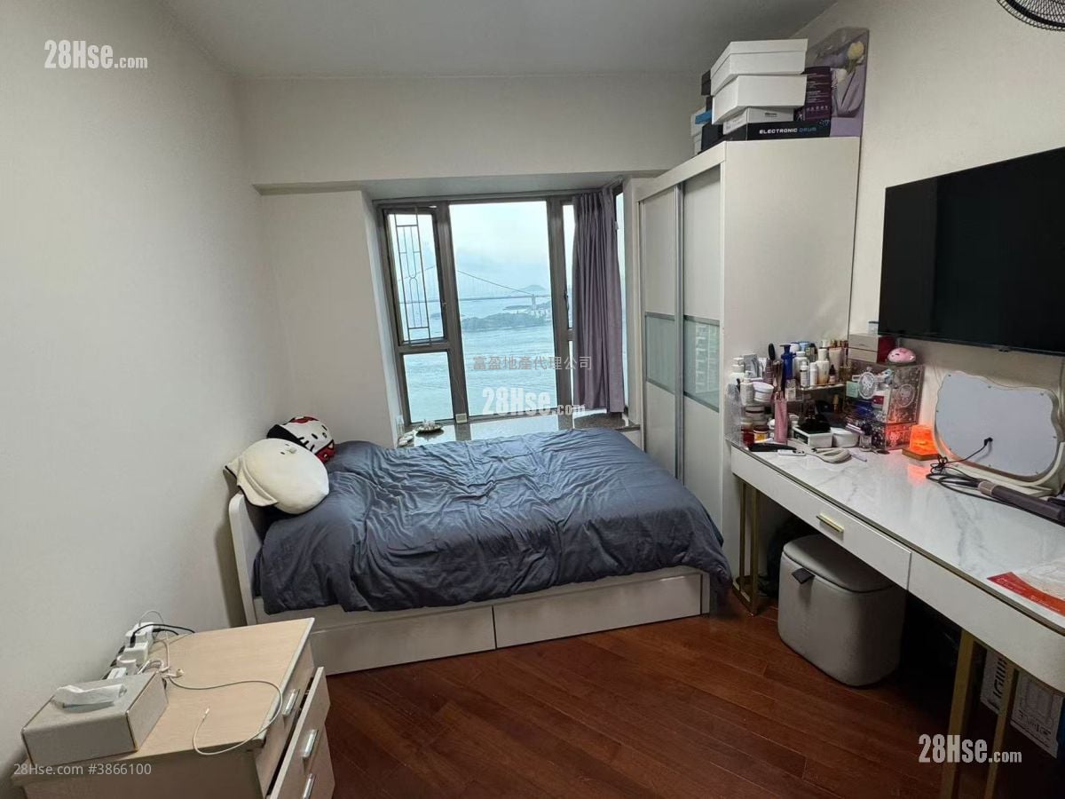 Bellagio Sell 4 Bedrooms , 3 Bathrooms 755 ft²
