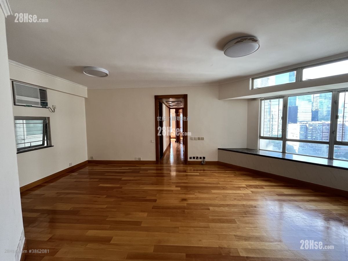 Laguna City Sell 3 Bedrooms , 2 Bathrooms 748 ft²