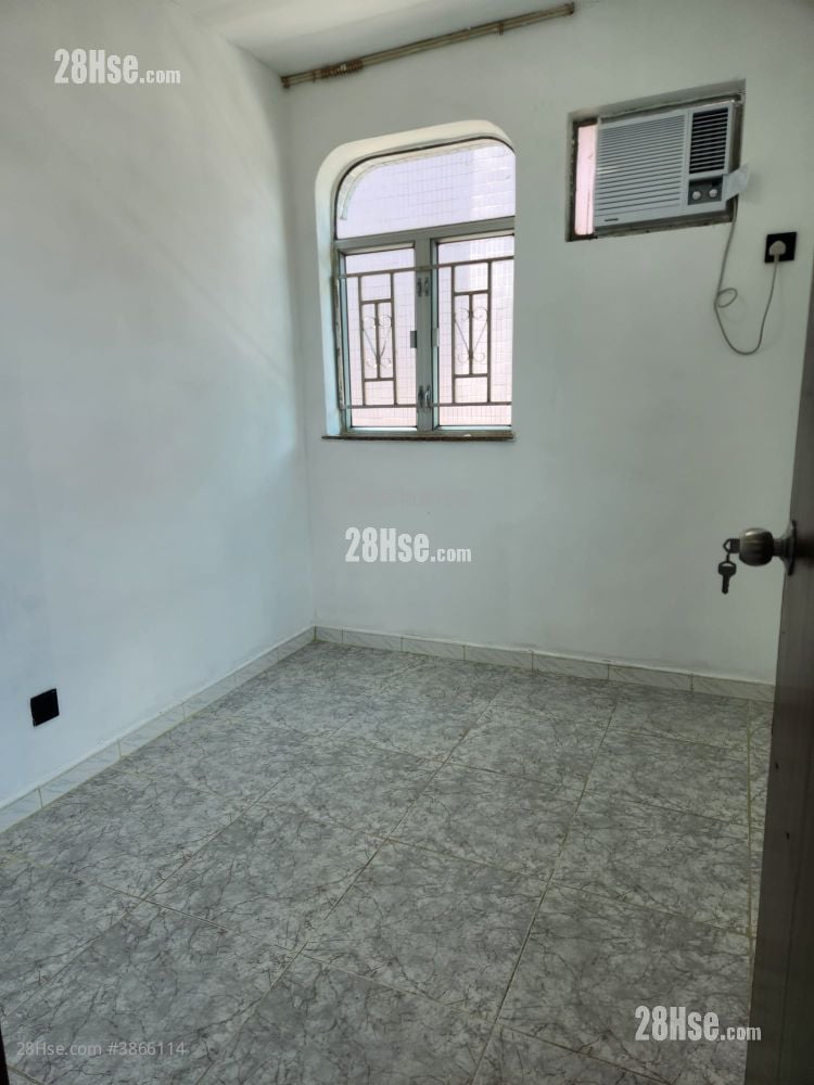 Shui Tsiu San Tsuen Rental 3 Bedrooms , 1 Bathroom
