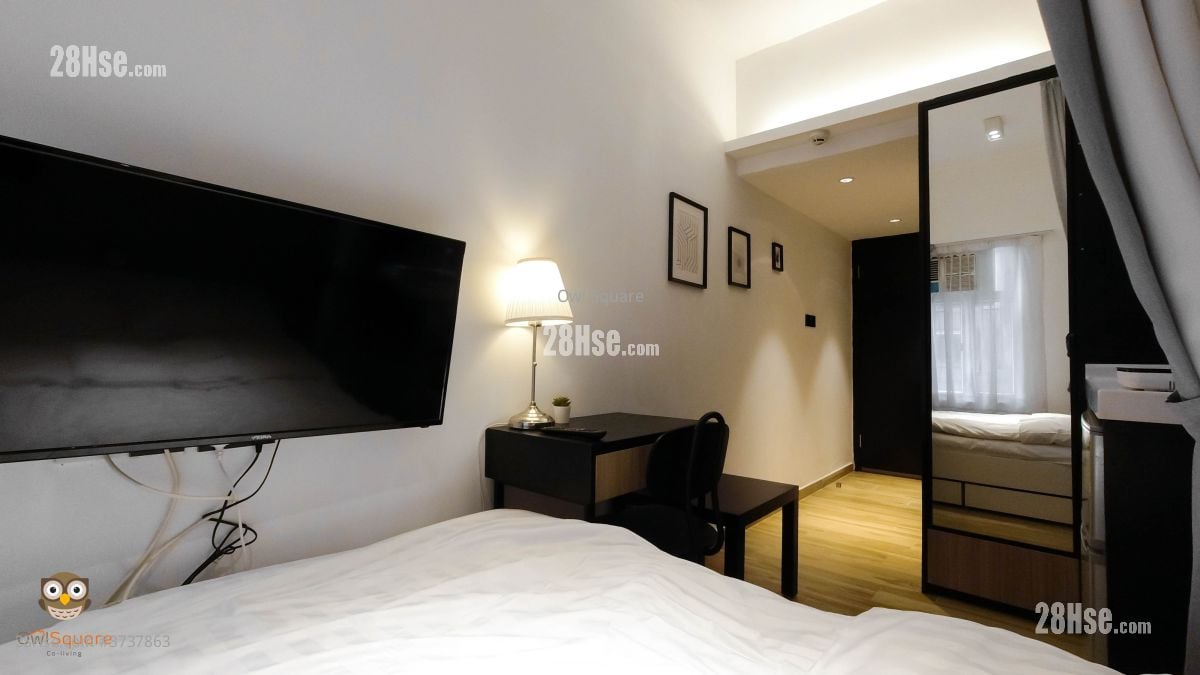 Bay View Mansion Rental Studio , 1 Bathroom 155 ft²
