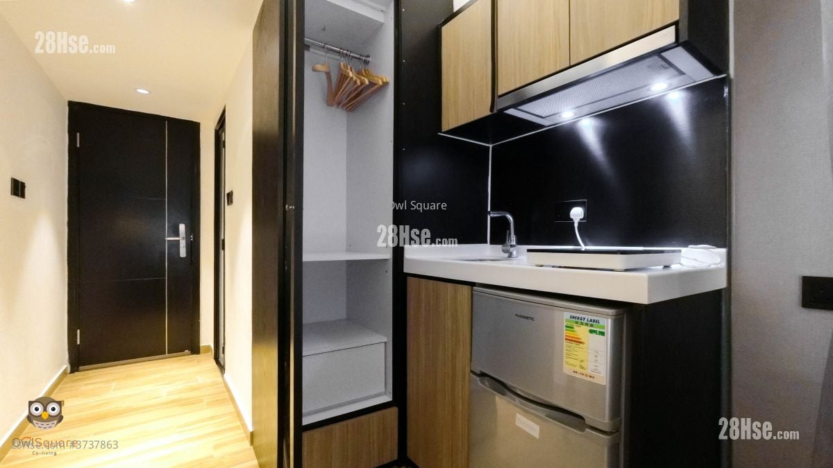 Bay View Mansion Rental Studio , 1 Bathroom 155 ft²