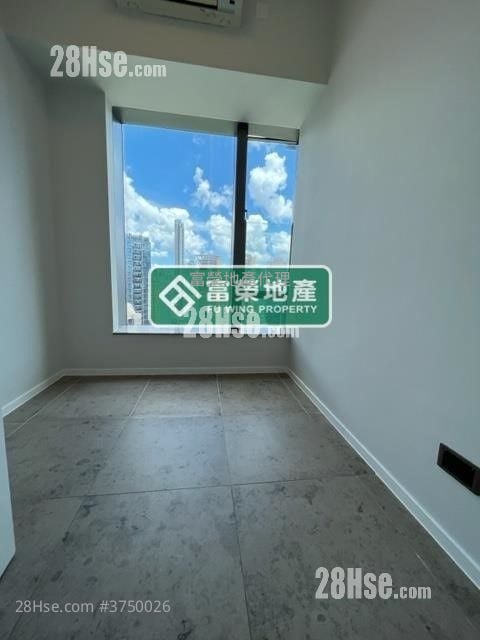 Skypark Sell 2 Bedrooms , 1 Bathroom 540 ft²