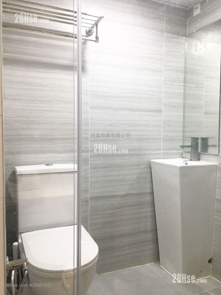 Fok Cheong Building Rental Studio , 1 Bathroom 130 ft²