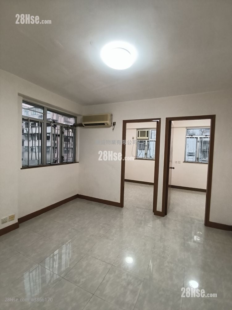 Golden Building Sell 2 Bedrooms , 1 Bathroom 347 ft²