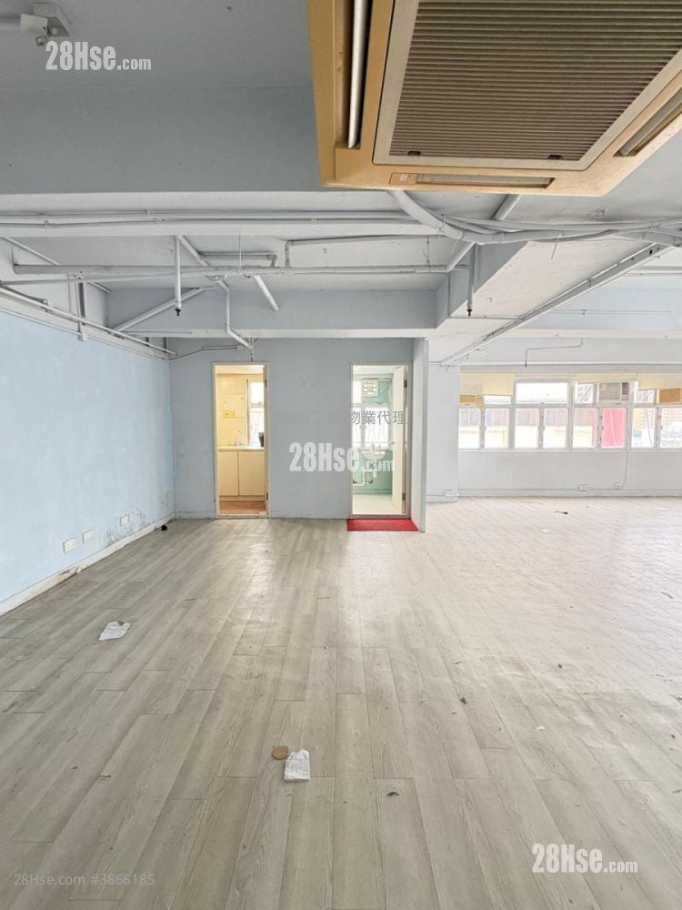 好运工业中心 租盘 1,242 平方尺
