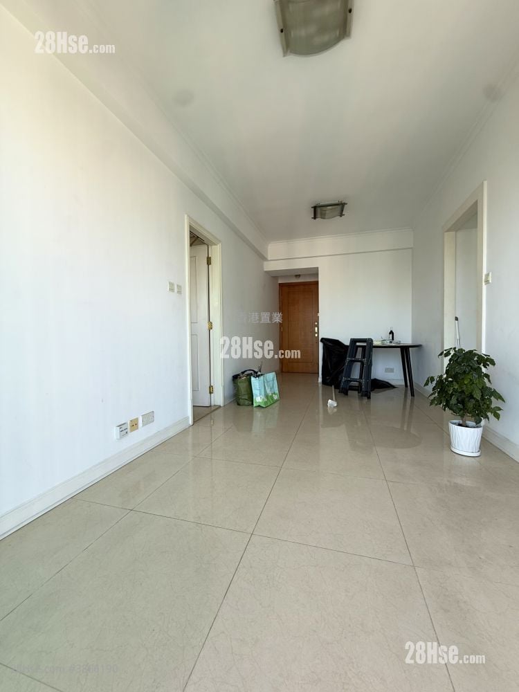 Banyan Garden Rental 2 Bedrooms , 1 Bathroom 493 ft²