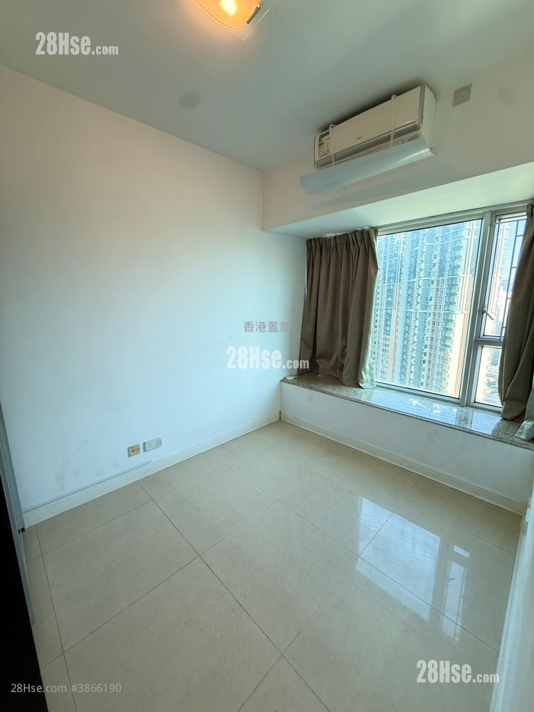 Banyan Garden Rental 2 Bedrooms , 1 Bathroom 493 ft²