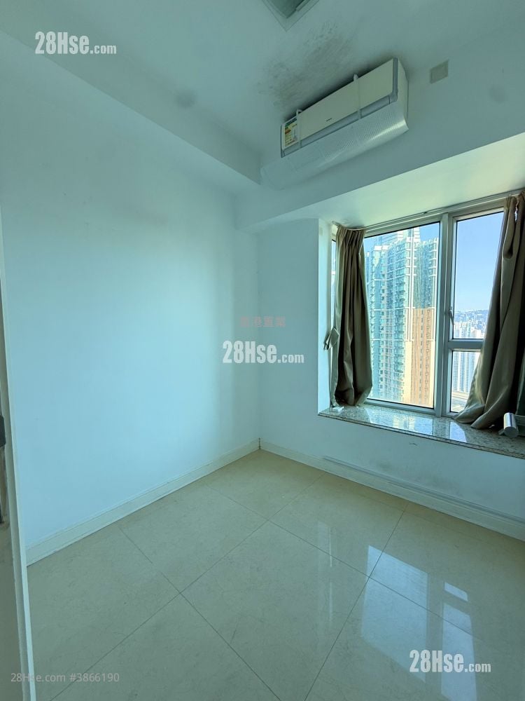Banyan Garden Rental 2 Bedrooms , 1 Bathroom 493 ft²