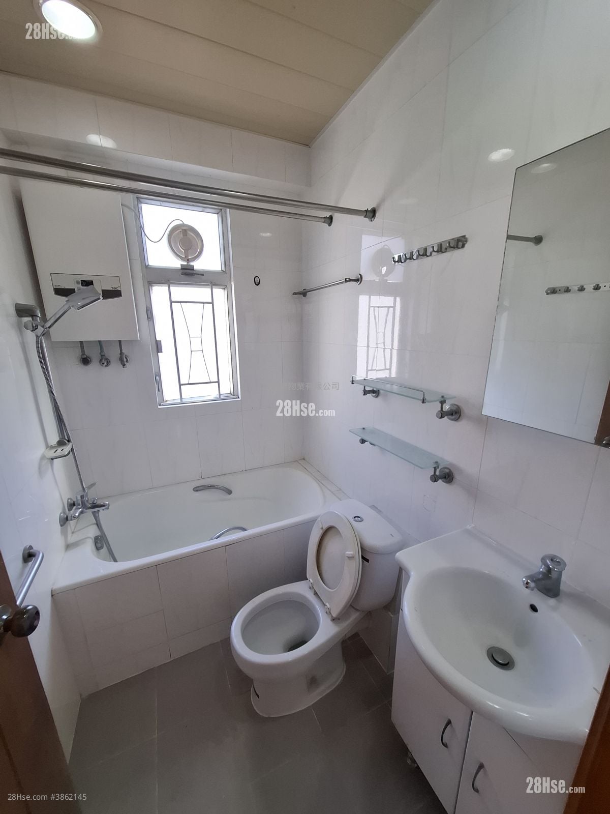 Wing Ying Mansion Sell 4 Bedrooms , 2 Bathrooms 1,032 ft²