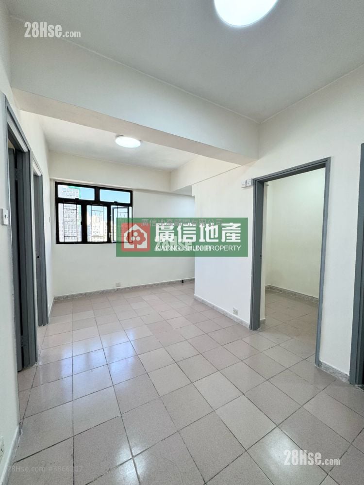 Kam Wah Building Rental 3 Bedrooms , 1 Bathroom 414 ft²