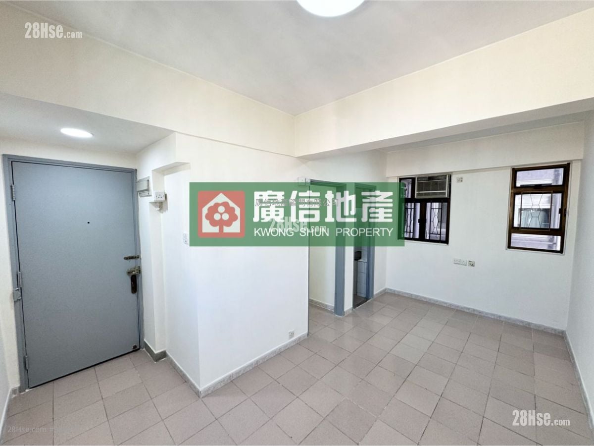 Kam Wah Building Rental 3 Bedrooms , 1 Bathroom 414 ft²