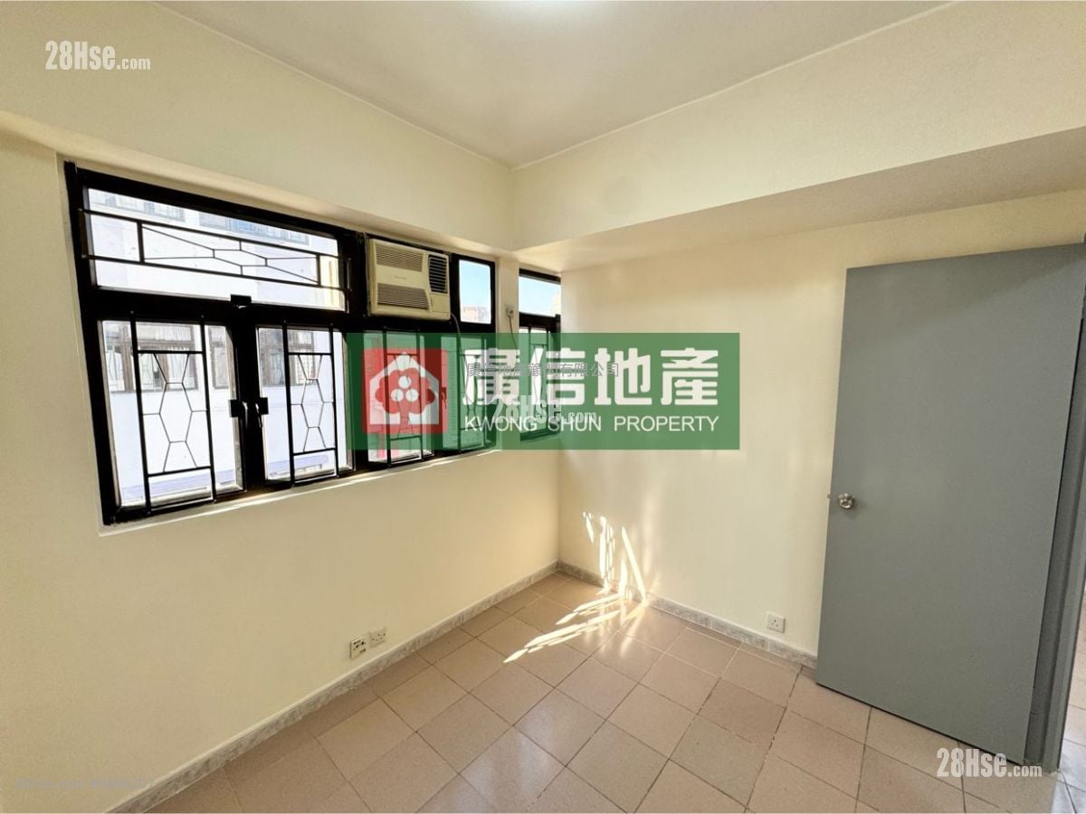 Kam Wah Building Rental 3 Bedrooms , 1 Bathroom 414 ft²