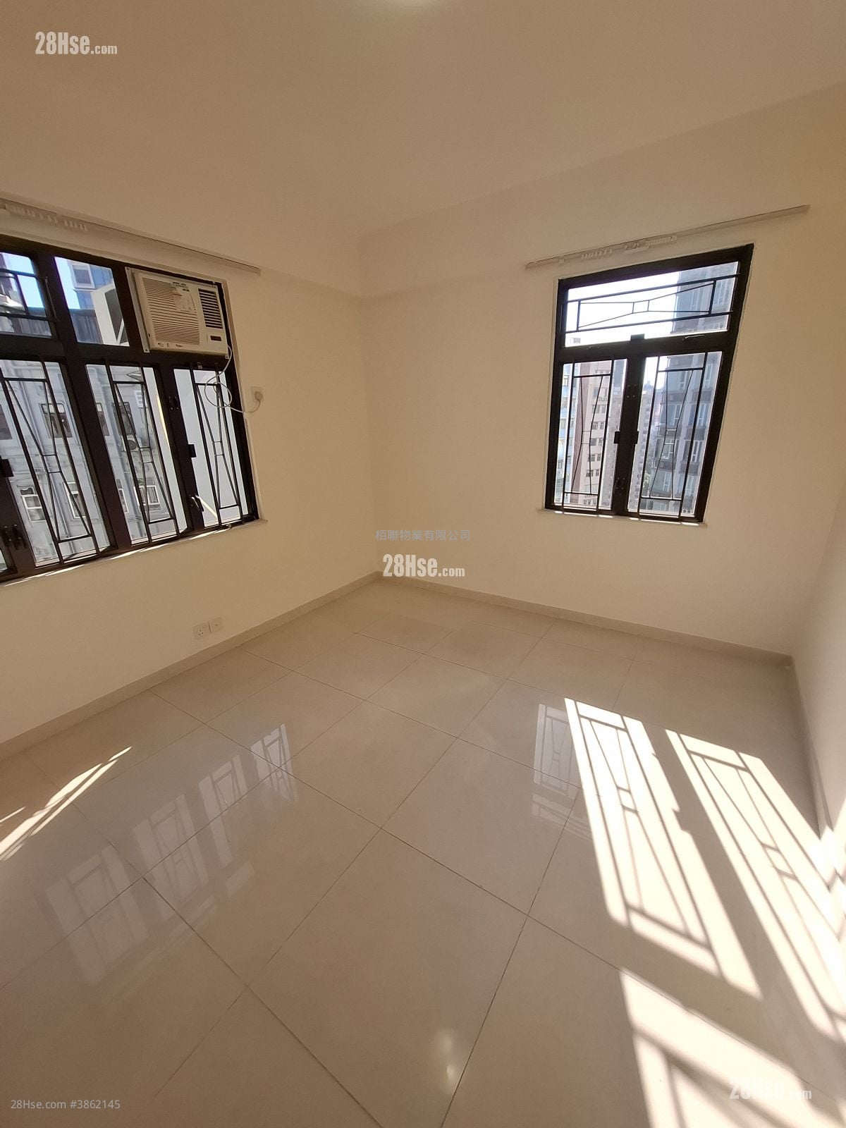 Wing Ying Mansion Sell 4 Bedrooms , 2 Bathrooms 1,032 ft²