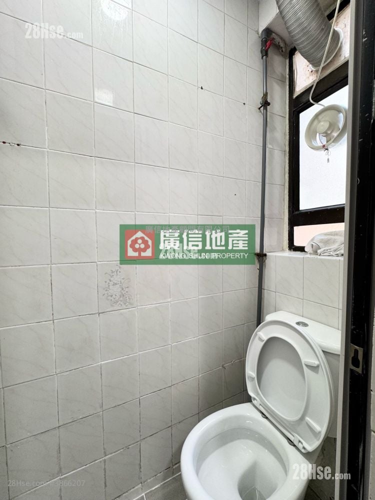 Kam Wah Building Rental 3 Bedrooms , 1 Bathroom 414 ft²