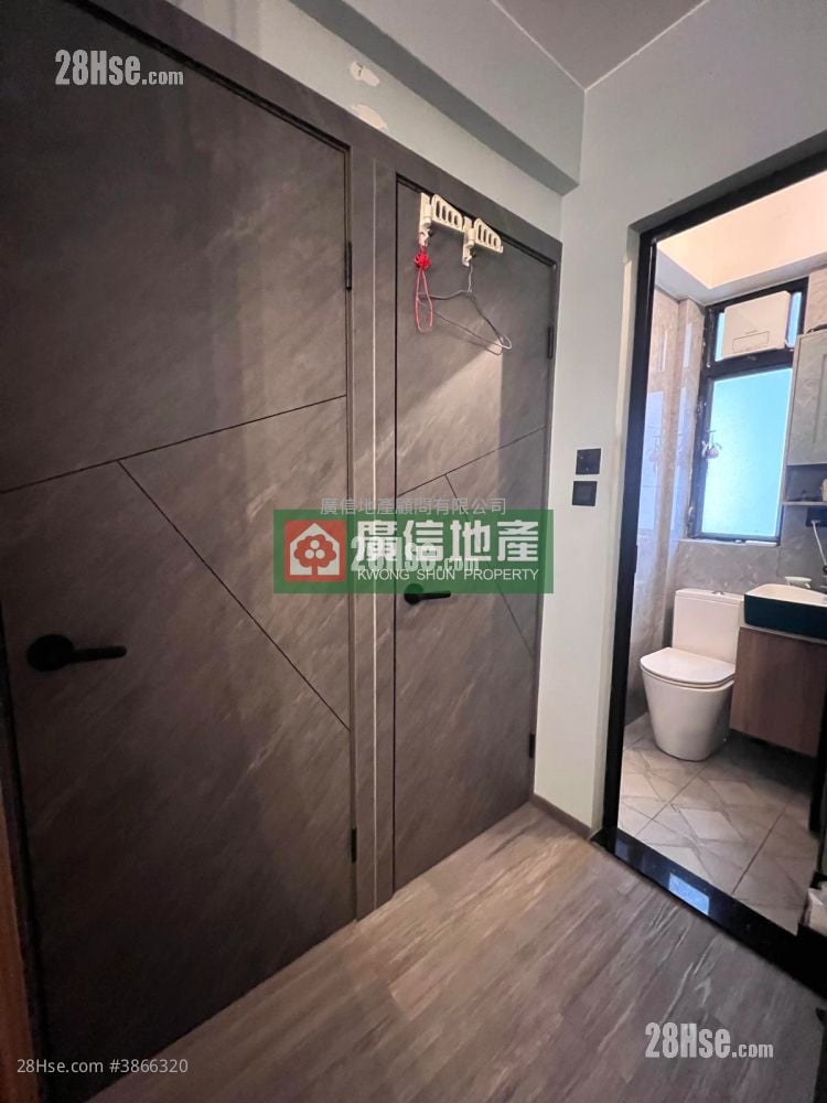 Fortune Court Sell 2 Bedrooms , 1 Bathroom 339 ft²