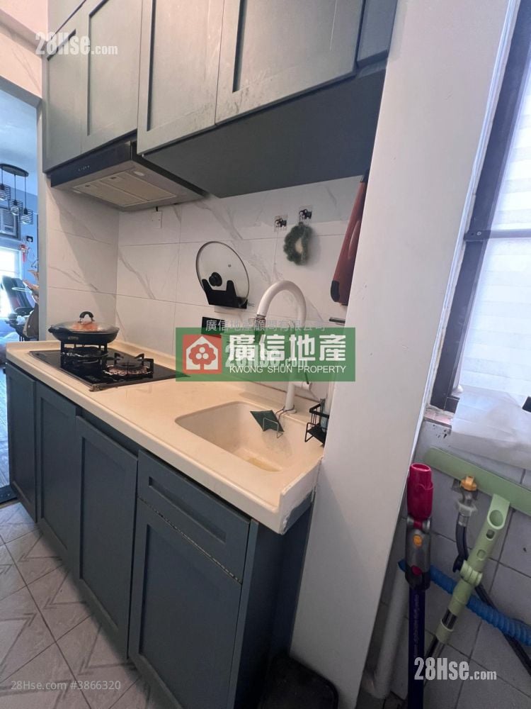 Fortune Court Sell 2 Bedrooms , 1 Bathroom 339 ft²