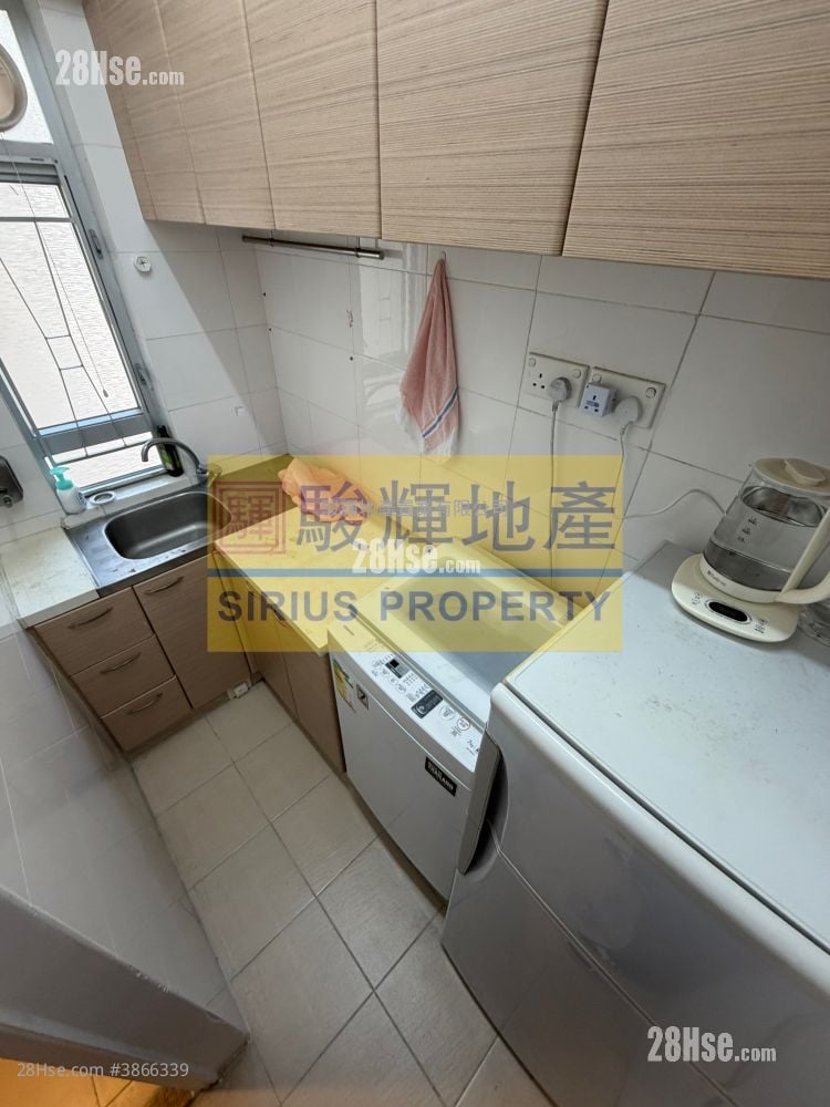 Tin Man Court Sell Studio , 1 Bathroom 284 ft²