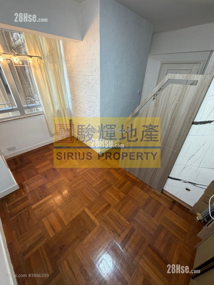 Tin Man Court Sell Studio , 1 Bathroom 284 ft²