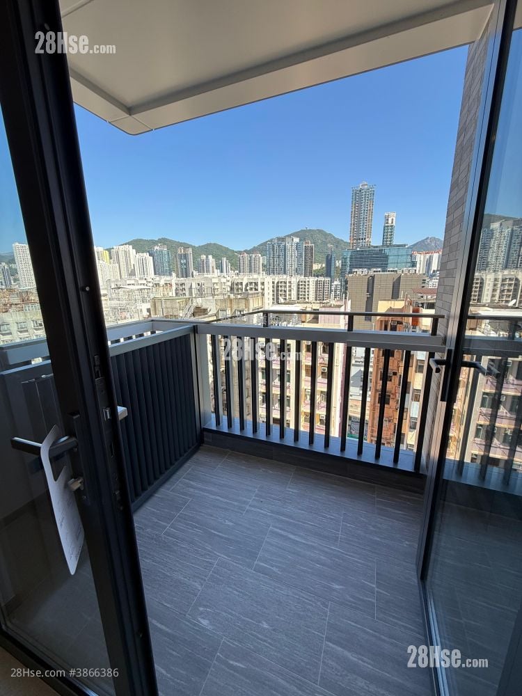 Bondlane Rental 290 ft²