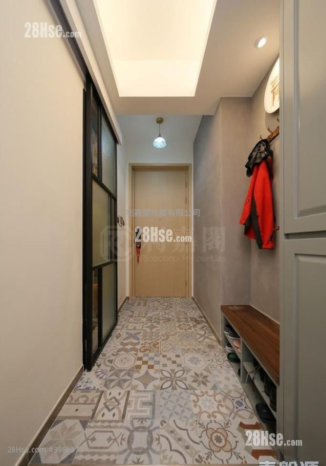 The Papillons Sell 3 Bedrooms , 2 Bathrooms 884 ft²