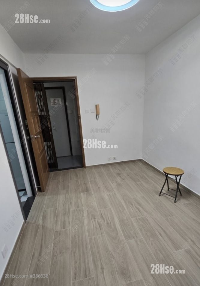 Greenfield Garden Sell 2 Bedrooms , 1 Bathroom 383 ft²