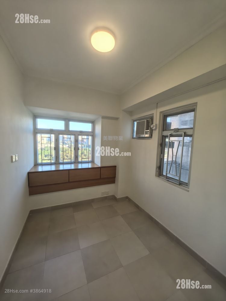 Sheung Shui Centre Rental 2 Bedrooms , 1 Bathroom 361 ft²